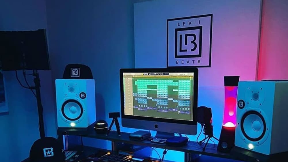 Studio & Recording Equipment